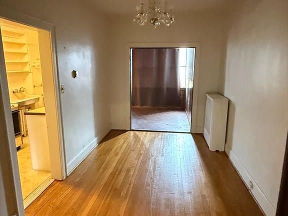 2nd image of 419 23rd Pl NE