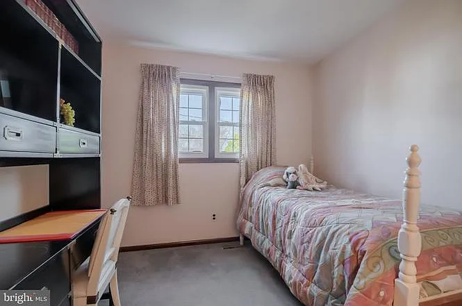 25 Charring Ln — Photo 18