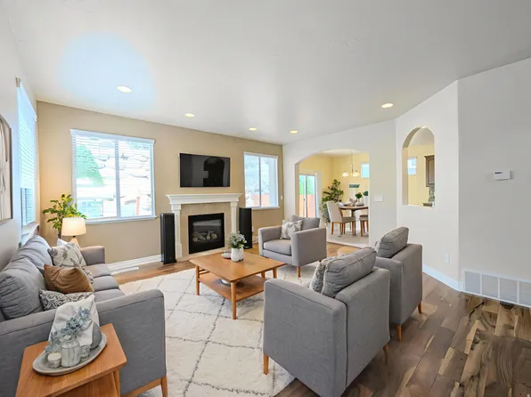 2828 W Chestnut St, Lehi, UT 84043