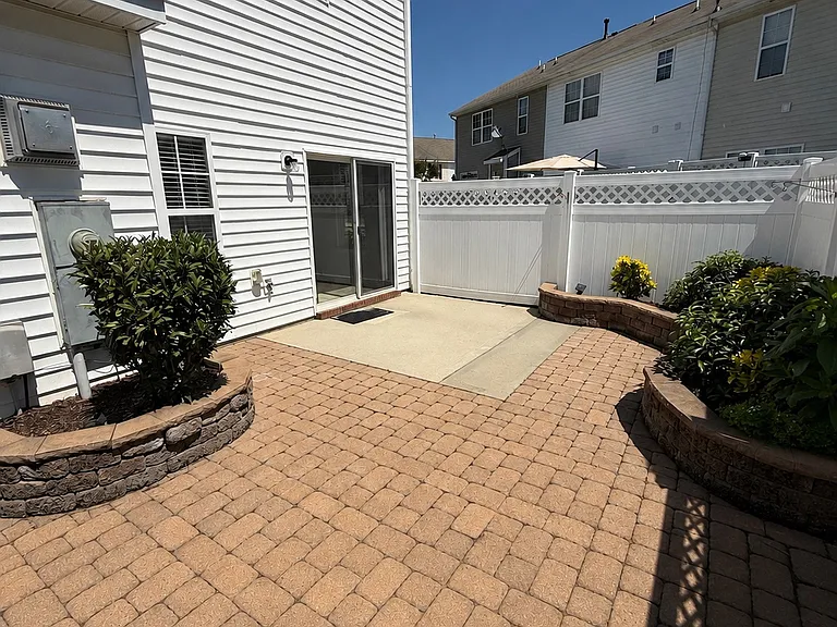 114 Azteca Dr — Photo 27