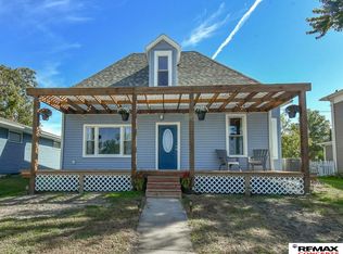 436 S 1st St, Seward, NE 68434