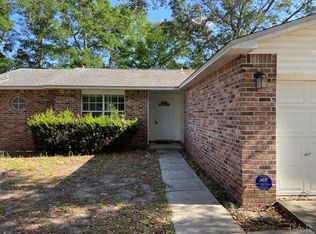 4244 Breezeway Cir, Milton, FL 32583