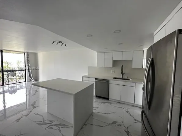 8307 SW 142nd Ave APT F301, Miami, FL 33183