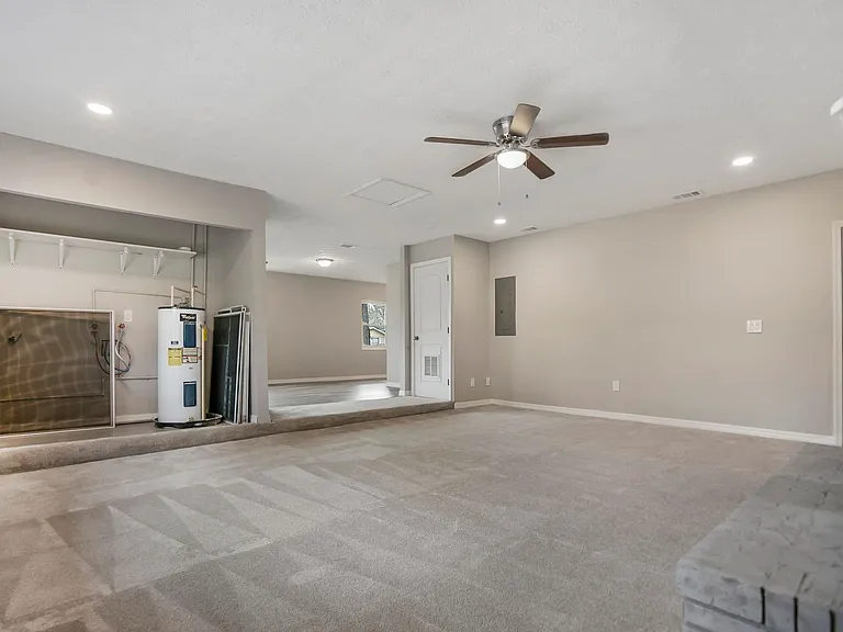 7804 Jolliet Dr — Photo 7