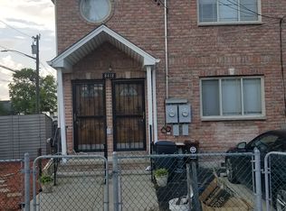 84 Beach Channel Dr #18, Rockaway Beach, NY 11693
