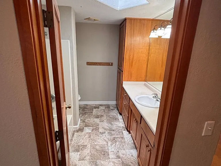 3052 Gary Dr — Photo 21