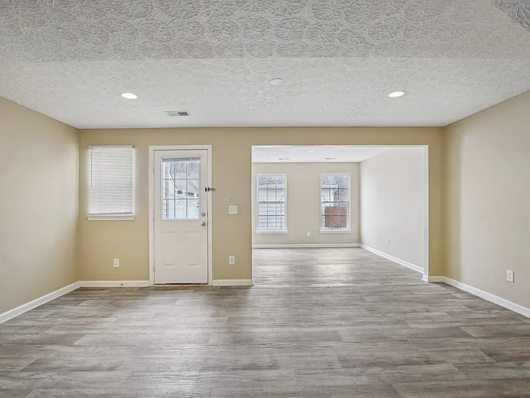 7841 Heaton Way — Photo 16