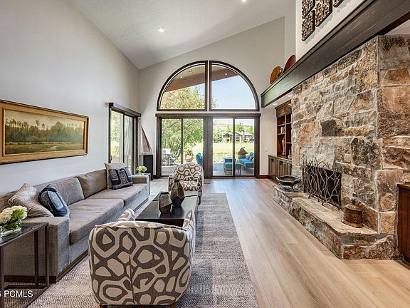 4th image of 2754 Four Lakes Dr