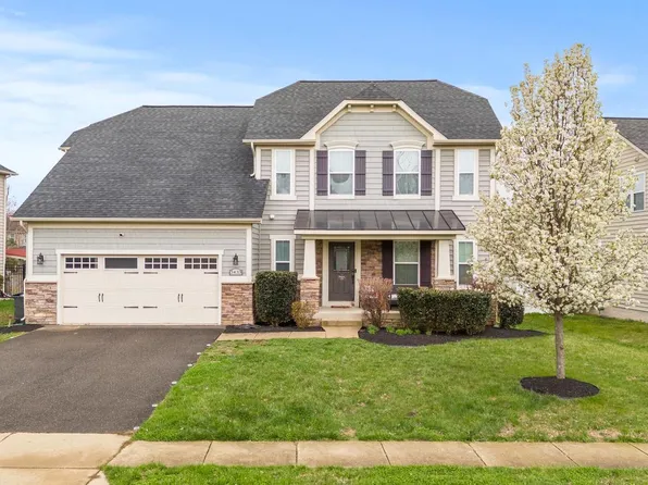 3433 Linden Grove Dr, Waldorf, MD 20603