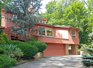 11 Grayrock Ave, Hartsdale, NY 10530