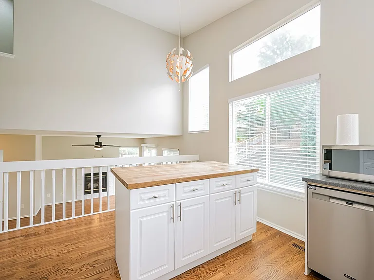9605 Parramatta Pl — Photo 5