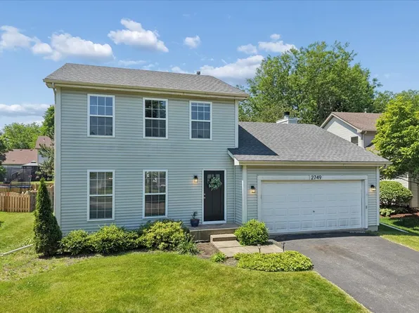 2749 Stuart Kaplan Dr, Aurora, IL 60503