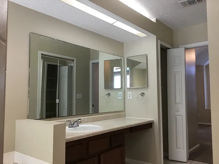 1773 E Chandelier Cir — Photo 11