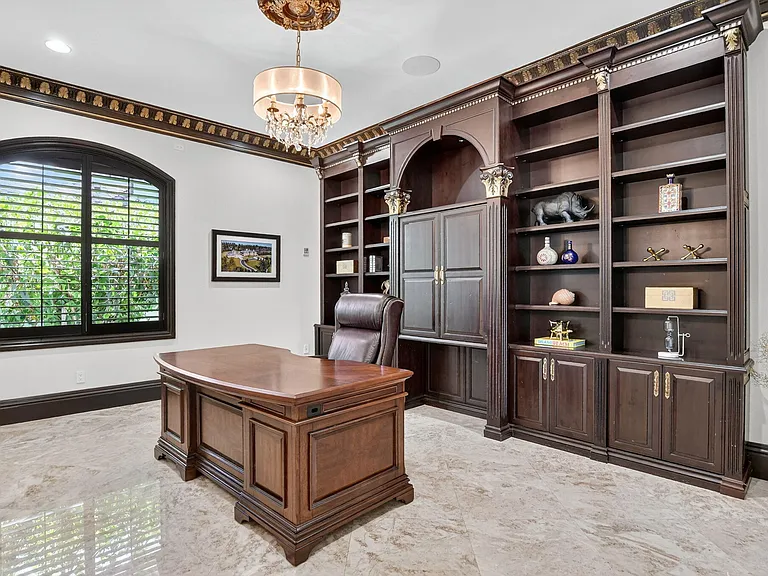 377 E Coconut Palm Rd — Photo 17