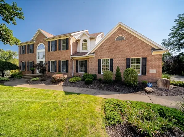 5560 Governors Ave NW, Canton, OH 44718