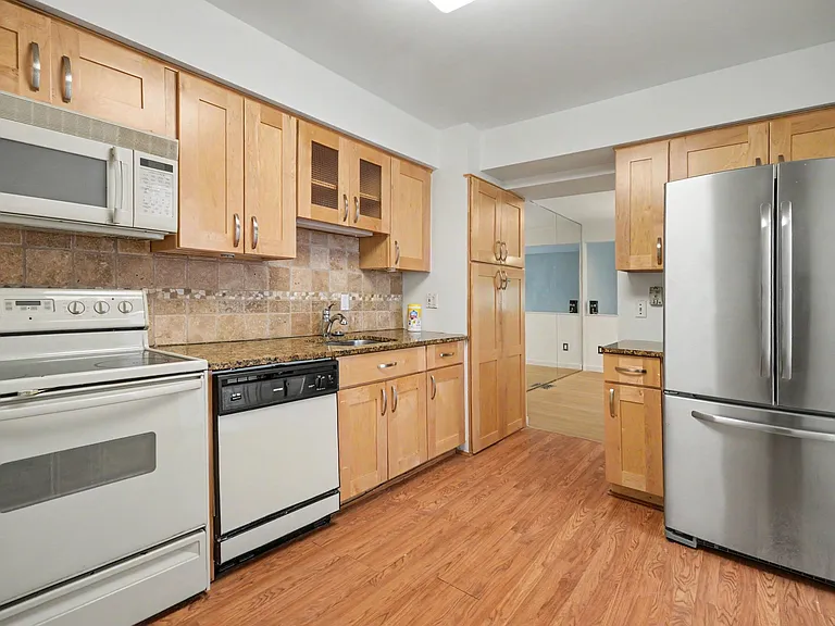 7440 Azalea Ct — Photo 10