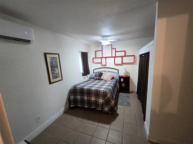 9802 Sagepike Dr — Photo 41