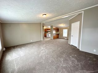 9933 Newport Ct #98, Northville, MI 48167