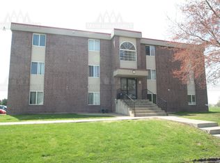 302 6th St SW APT 206, Kasson, MN 55944