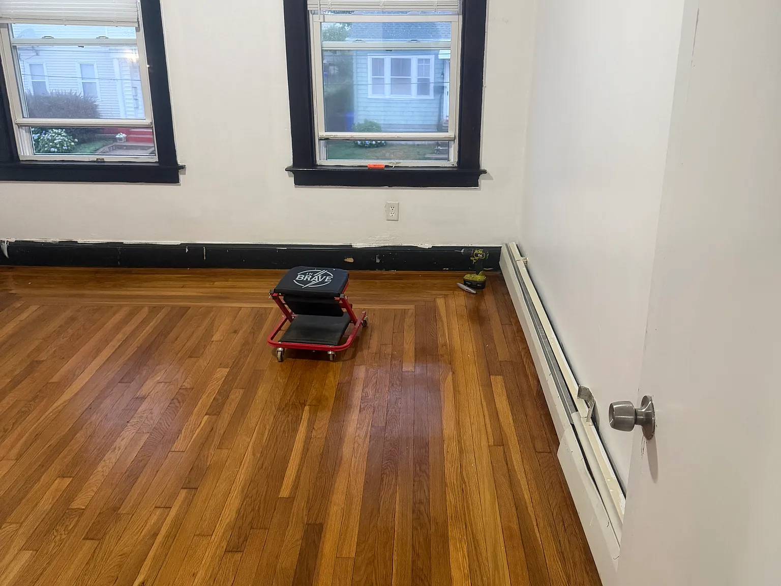 3 bed, 1200 sqft, $2,200 — Photo 3