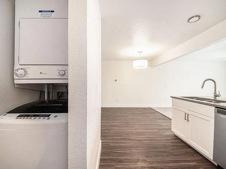 The Crossings Apartments — Photo 19