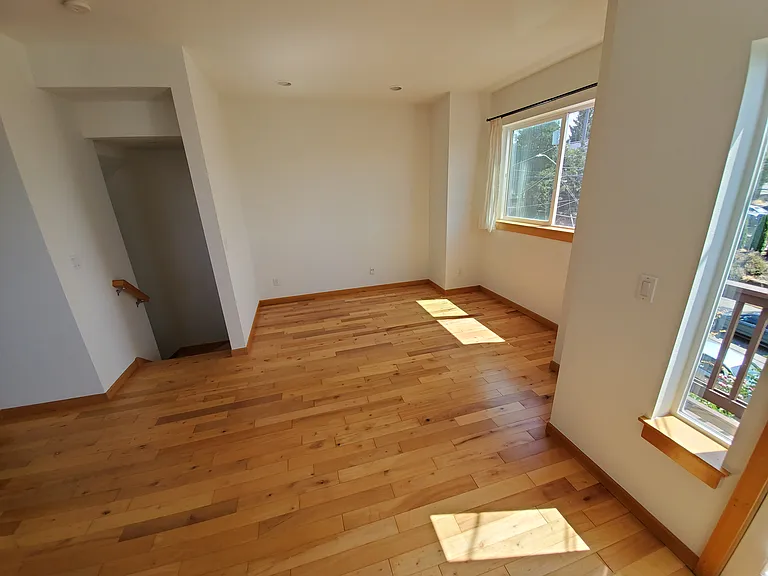 Second Floor South-Facing Living Room