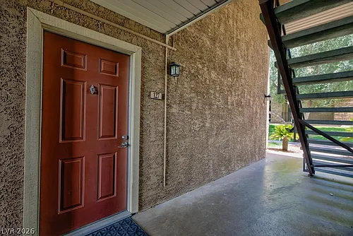 5081 River Glen Dr #127 Photo 1