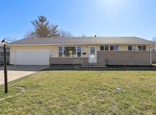 630 Eastview Dr, Rantoul, IL 61866