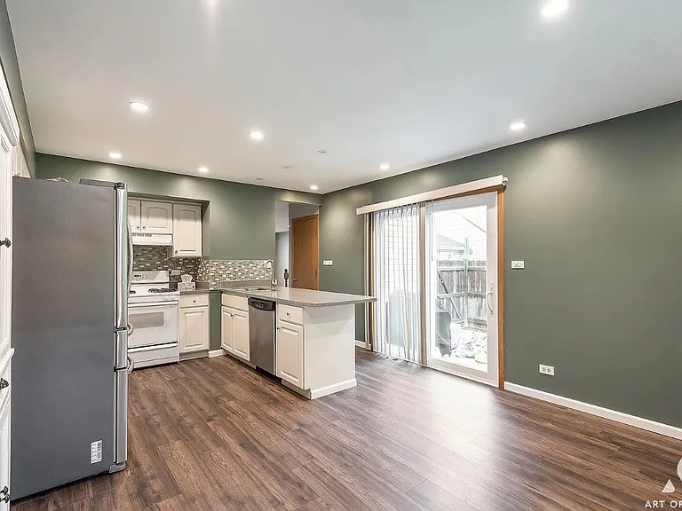 521 Milton Dr — Photo 13