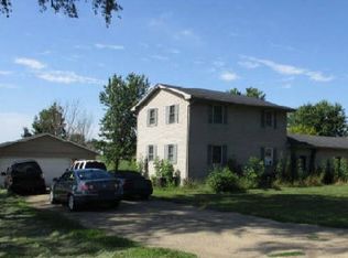 1636 N 40th Rd, Earlville, IL 60518