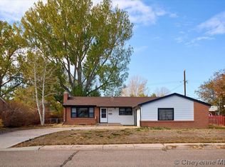 1218 Monroe Ave, Cheyenne, WY 82001