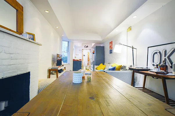 Rented by Bond New York | media 23