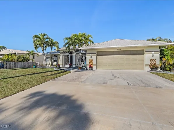 7310 Pomegranate Dr, Bokeelia, FL 33922