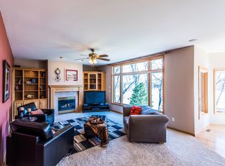 9330 Peony Ln N, Maple Grove, MN 55311