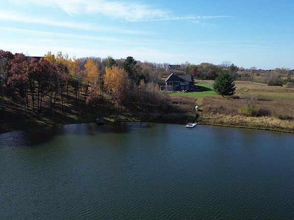 3rd image of 1002 Moon Glow Rd