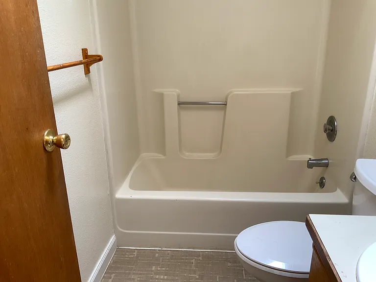 1223 Cousins St #A — Photo 4