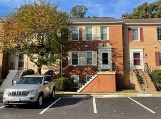 8611 Raglan Rd, Vienna, VA 22182