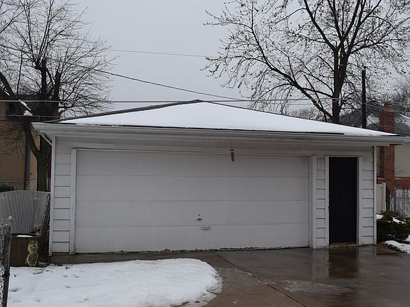 5th image of 10526 S 81st Ave