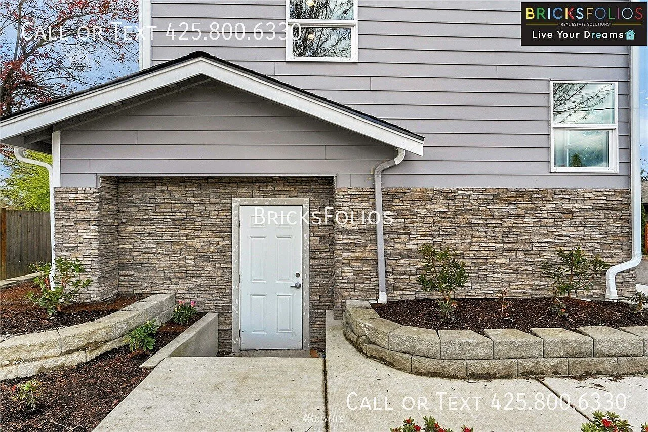 2 Bed | 2 Bath | Mini-Split A/C | In-Unit Washer & Dryer | Private Balcony — Photo 2
