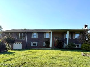 406 Iroquois Ln, Seymour, TN 37865