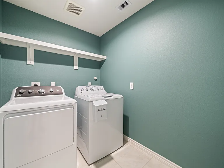 2314 Quiet Ln — Photo 14