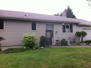 2305 Hutchinson Rd, Duluth, MN 55811