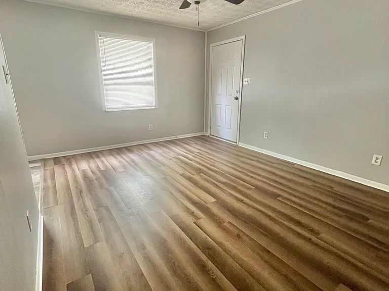 310 Watauga Dr #9 — Photo 7