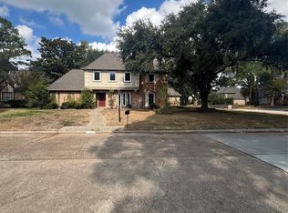 13719 Foxmoor Ln, Houston, TX 77069
