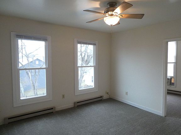 2nd image of 904 Rogers St APT 4
