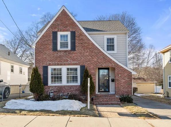 76 Lasell St, West Roxbury, MA 02132