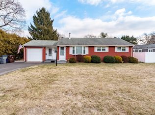 9 Arrow St, Enfield, CT 06082