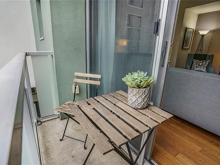 620 Glen Iris Dr NE #425 — Photo 14
