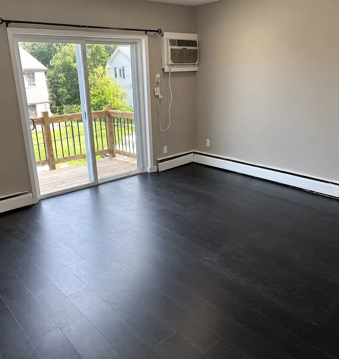 1201 Franklin Ave — Photo 2