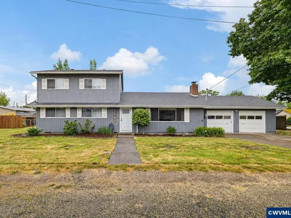 430 N 6th St, Harrisburg, OR 97446